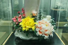 奇雕美瓷动京华！“中国白·德化瓷”实力诠释非遗“长红”的奥秘图片
