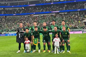 中超-国安6比1大胜泰山图片