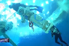 神十七航天员唐胜杰：从飞行员到航天员 理想越飞越高图片