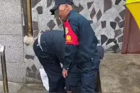 女子被住建局保安踩在脚下，三人被行拘，知道错在哪里了吗？图片