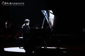 专访“百亿票房”作曲人：拆开“理工男”阿鲲的音乐魔盒图片