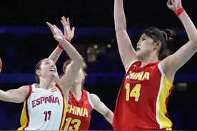 全场23次失误上热搜 中国女篮奥运首战1分惜败西班牙图片