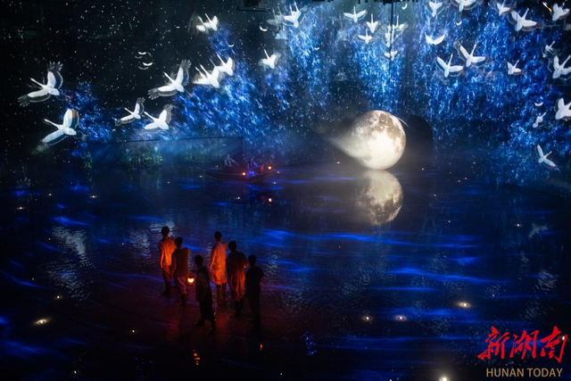 日观《洞庭幻境》，夜读《今上岳阳楼》！来岳阳沉浸式创新游