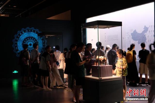 浙江宁波博物馆暑期人气足 165件（套）西南青铜器跨省集结