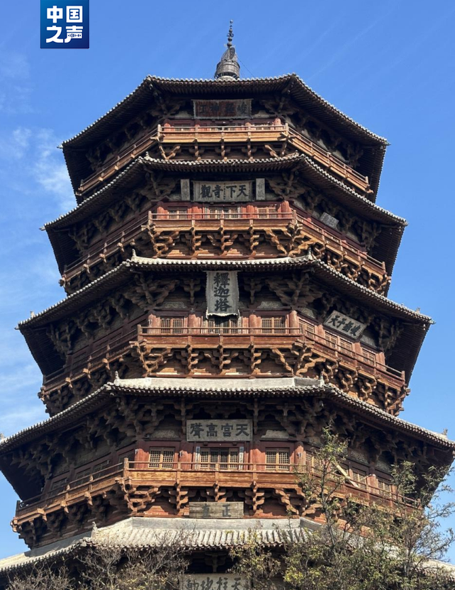 75岁“斗拱爷爷”，自驾6000多公里，就为了拍它们