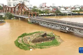 台风“摩羯”在越南致死人数逾两百图片