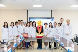 身体检测不到肿瘤，这位复发难治淋巴瘤患者经CAR-T治疗出院图片