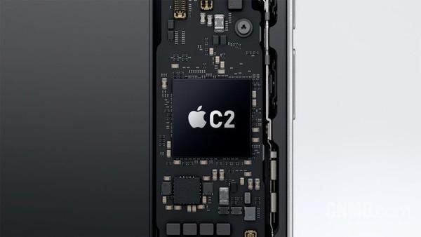 苹果首款折叠iPhone细节揭秘：钛金属机身+无折痕屏幕