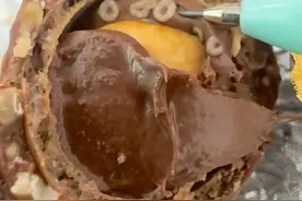 “天塌了！吃了一半，不会真是虫子吧”，知名品牌回应图片