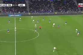 穆西亚拉过门将助攻哈弗茨推射破门！德国再下一城2-0领先法国！视频封面