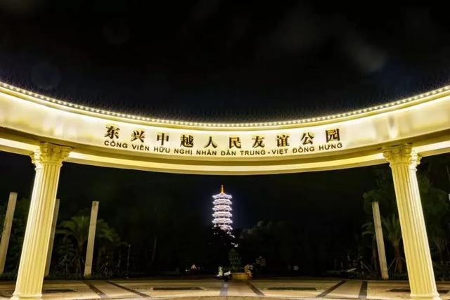 跟着喵小桂夜游防城港！海边山潮夜，渔火市集浪花间