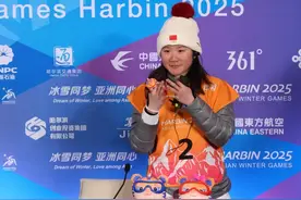 亚冬会夺金后，哈尔滨姑娘李方慧再夺世界杯总冠军！图片