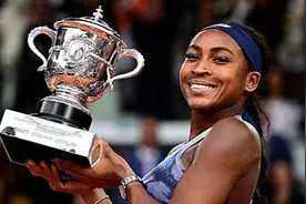 法网︱“重量级女单决赛”一姐二姐分出高下，高芙逆转夺冠图片