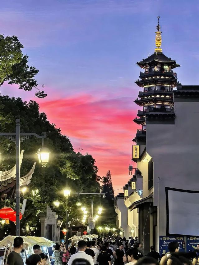 空调费都省了！趁周末，来这里领取你的城市避暑“凉”方