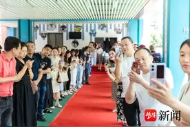 最后一次点名！南京这场初三毕业典礼令人热泪盈眶图片