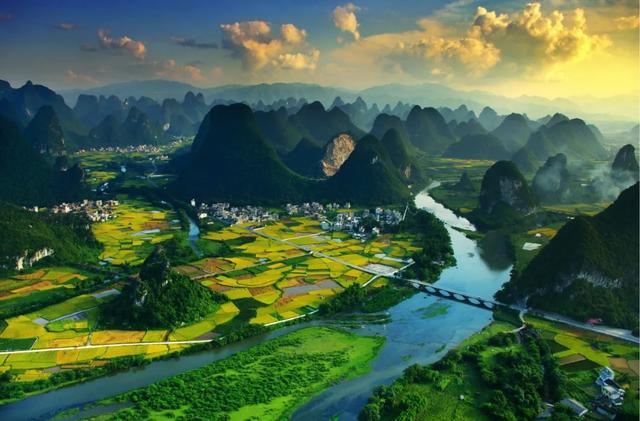立秋,开启桂林秋季之美丨秋风染山水,峰丛浅淡装
