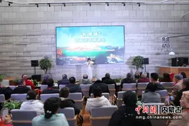 “长河颂”音画诗歌朗诵会在内蒙古美术馆举行图片