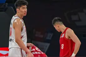 CBA｜周琦接受眼部手术 北汽男篮季后赛征战蒙阴影图片