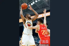 CBA常规赛：浙江方兴渡胜深圳马可波罗图片