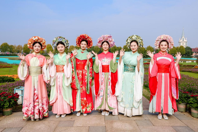 簪花舞+杂耍秀！沉浸式解锁花博汇秋冬限定浪漫