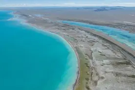 西藏第一大湖色林错夏日风光图片