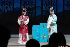 （文化中国行）百年豫剧传新风图片