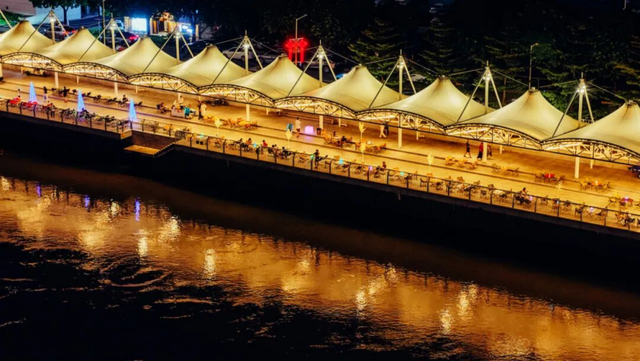 江风配美食，塔下寻烟火！万江这些夜市“火”出圈｜国庆进莞来