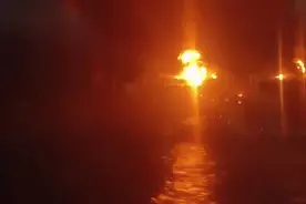 新加坡货船在印度海域爆炸，中国船员10人获救，最新细节曝光图片