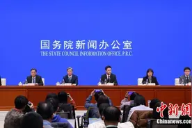 2024年我国贷款利率稳步下行图片