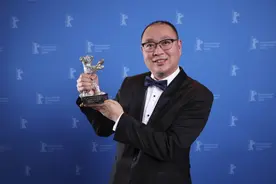 霍猛凭借《生息之地》荣膺柏林电影节最佳导演图片