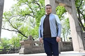 让中华传统健身法更好保障群众健康 ——访南京体育学院武术系主任、副教授刘靖博士图片