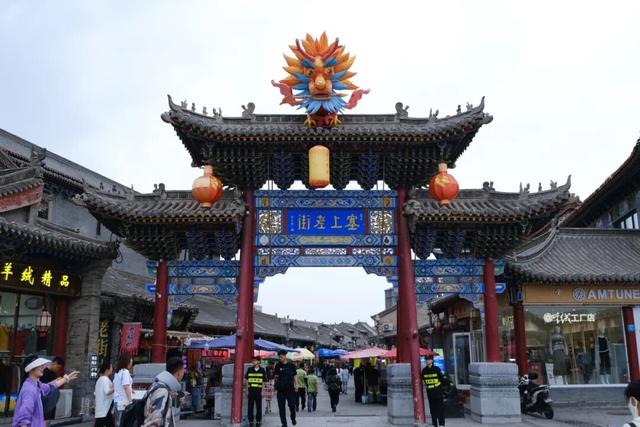 @蒙超球迷：来都来了！从呼市体育馆出发，玩转青城再走！