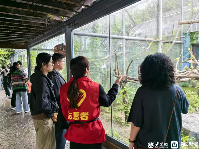 单日超两万人次！济南野生动物世界以智慧+暖心服务守好国庆岗