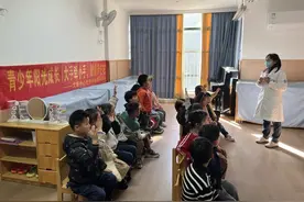 健康小站丨大手牵小手，健康伴左右，流感高发期，他们这样做好预防图片