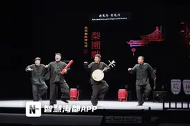 美国高校学生来泉，近距离感受梨园戏魅力图片