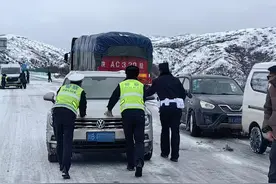 九寨黄龙迎高铁开通后首个赏雪季，如何避免“冰雪囧途”图片