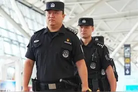 服役八年、完成任务千次 警犬“木兰”退役了图片
