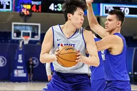 杨瀚森参加联合试训对抗赛首秀砍12分，选秀预测顺位持续被看高图片