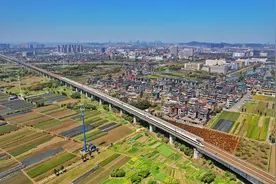 不同车站起售时间不同！五一前一日高铁多个方向售罄 抢票学这几招图片