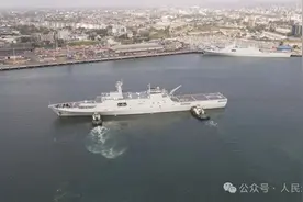 “和平团结-2024”联合演习中方海军舰艇编队抵达坦桑尼亚图片