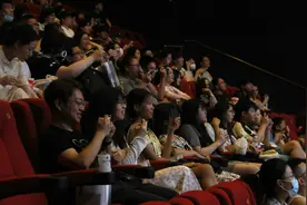 《名侦探柯南》30周年 柯南迷齐聚成都首映礼图片