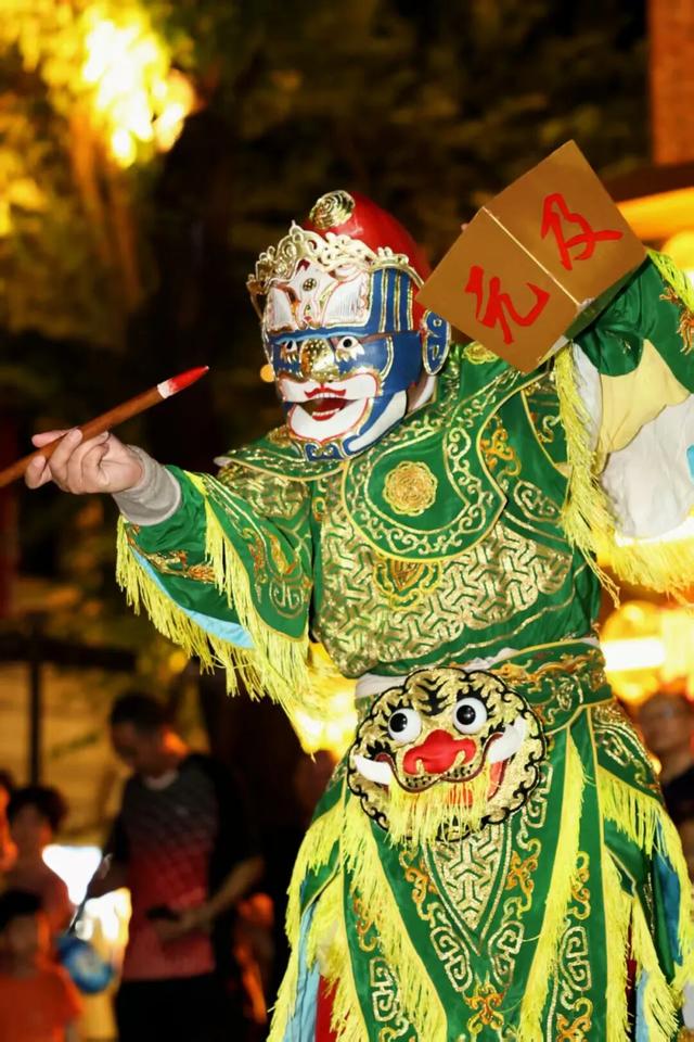 永春文旅“出圈”现场！魁星巡游、朱砂点斗、手作香囊…七夕夜这个古厝被非遗点亮→