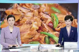 杨铭宇黄焖鸡米饭被曝剩菜回收再卖视频封面
