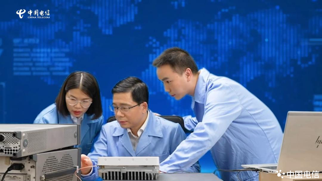 从七个“更”读懂中国电信劳模