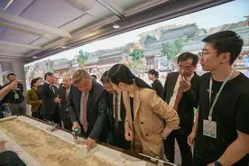 《金陵图》数字展呈现巴黎，法国观众“入画”体验宋式美学图片