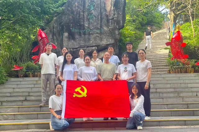 一路生花！摩星岭新进人员以彩绘为全运双节添彩