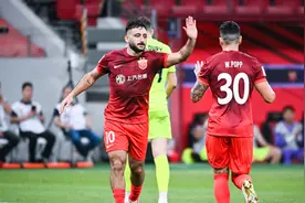 第31次上海滩德比，上海海港3比2险胜上海申花，挺进中国足协杯决赛图片