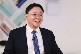 科大讯飞董事长刘庆峰建议：建立AI就业动态监测平台图片