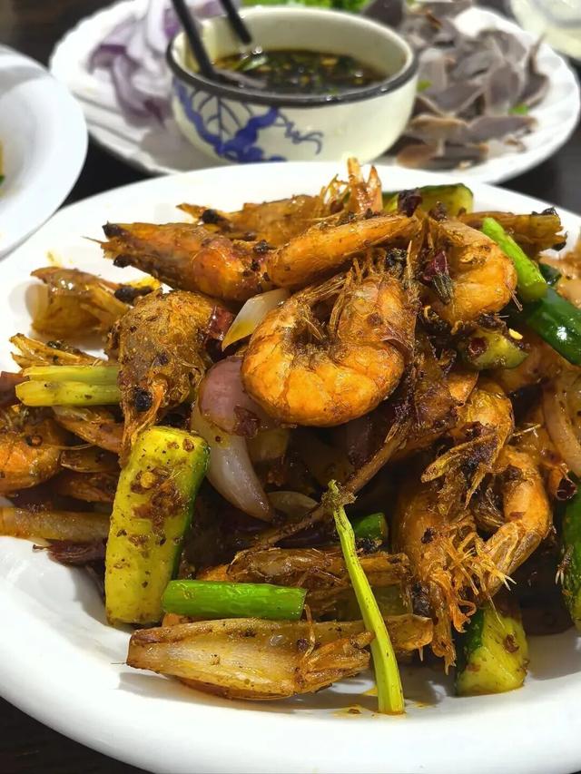 无锡有条石门路