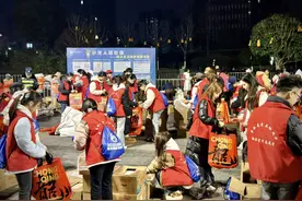 万人欢聚，舞龙相伴！2025重庆铜梁马拉松开赛图片